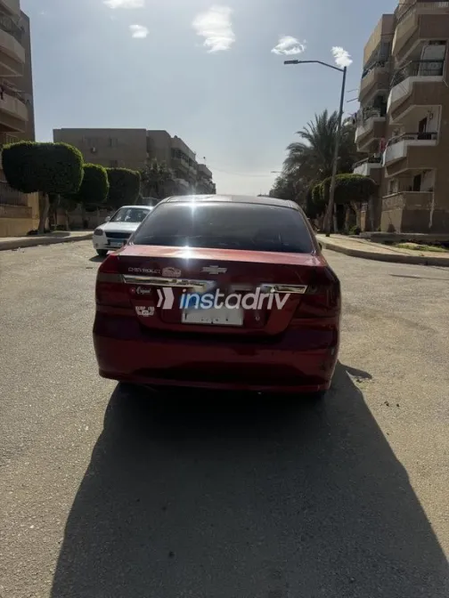 شيفروليه افيو 2015 أحمر غامق مستعملة للبيع - 2