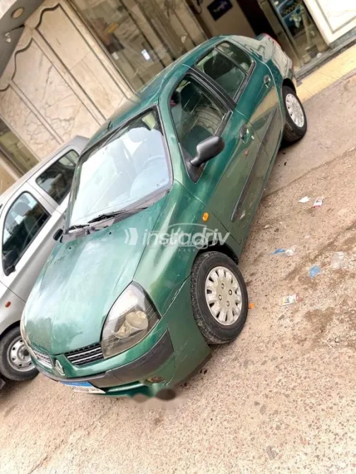 رينو كليو 2004 أخضر غامق مستعملة للبيع - 1