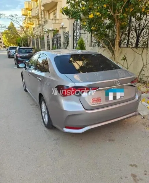 Toyota Corolla 2020 White Used for Sale - 2