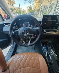 تويوتا كورولا 2020 أبيض مستعملة للبيع