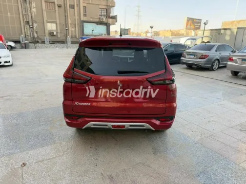 ميتسوبيشي اكسباندر 2019 أحمر غامق مستعملة للبيع - 4