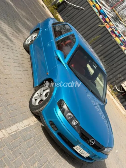 اوبل فيكترا 2002 أزرق غامق مستعملة للبيع - 3