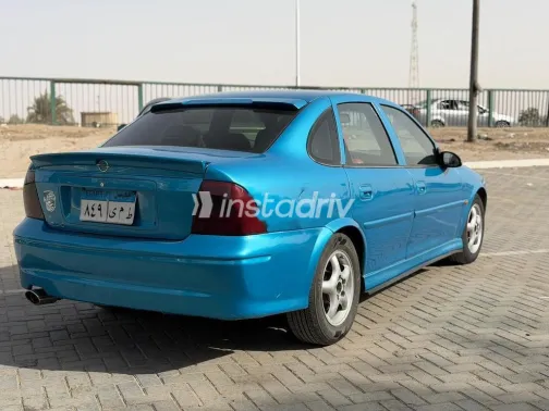 اوبل فيكترا 2002 أزرق غامق مستعملة للبيع - 5