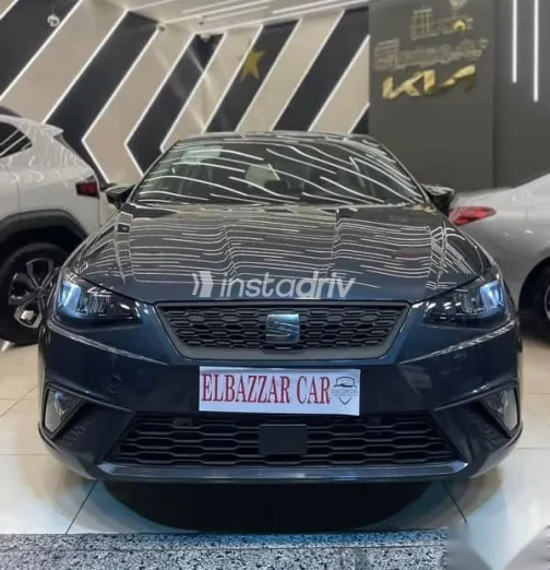 سيات ابيزا 2026 أزرق غامق جديدة للبيع - 2