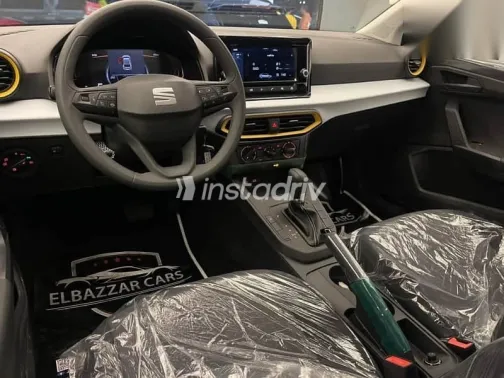 سيات ابيزا 2026 أزرق غامق جديدة للبيع - 4