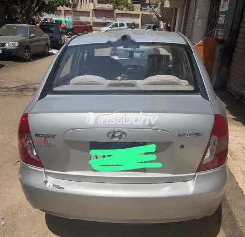 Hyundai Accent 2006 Silver Used for Sale - 1