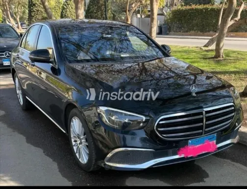 مرسيدس E 300 2021 أبيض مستعملة للبيع - 3