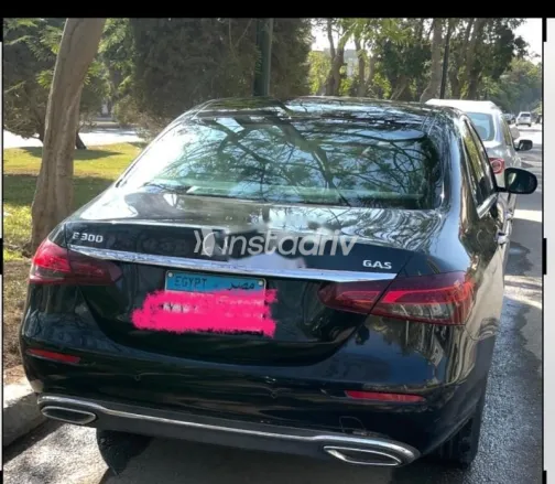 مرسيدس E 300 2021 أبيض مستعملة للبيع - 4
