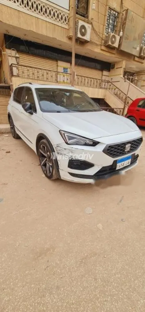 سيات تاراكو 2021 أبيض مستعملة للبيع - 1