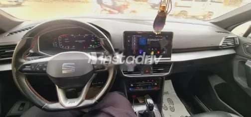 سيات تاراكو 2021 أبيض مستعملة للبيع - 2