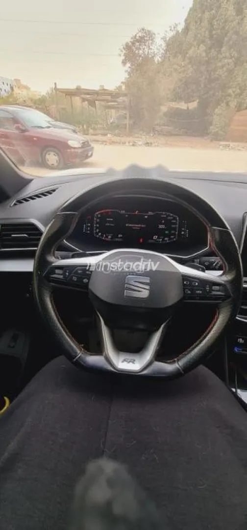 سيات تاراكو 2021 أبيض مستعملة للبيع - 3