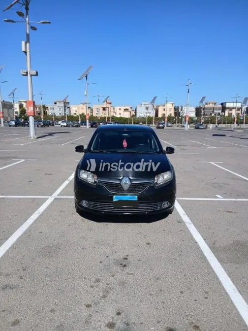 Renault Logan 2015 Black Used for Sale - 1