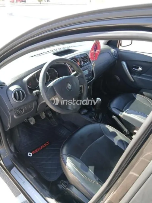 Renault Logan 2015 Black Used for Sale - 4