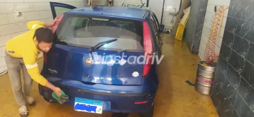 فيات بونتو 2009 أزرق مستعملة للبيع - 2