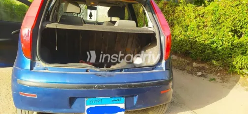 فيات بونتو 2009 أزرق مستعملة للبيع - 4