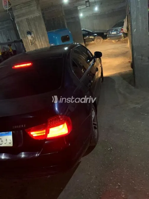 BMW 318 2011 Blue Used for Sale - 4