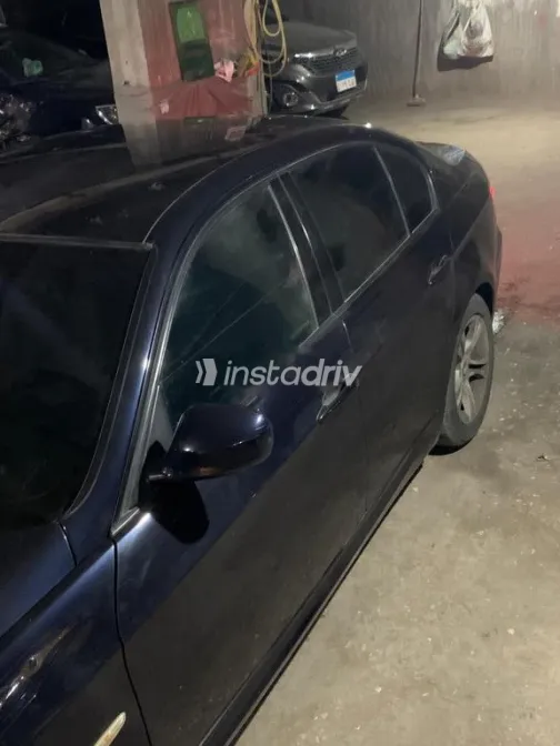 BMW 318 2011 Blue Used for Sale - 5