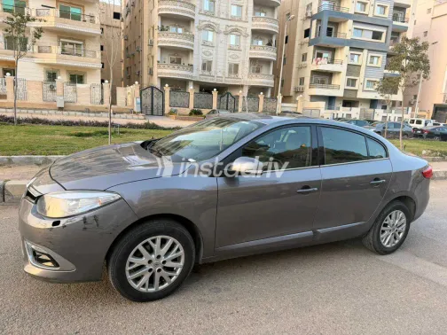 Renault Fluence 2016 White Used for Sale - 1