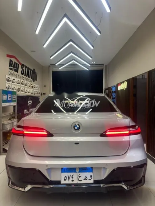 بي ام دبليو 750 2010 فضي مستعملة للبيع - 5