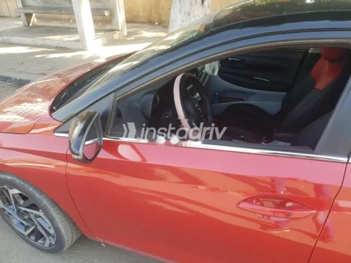 هيونداي I20 2022 أبيض مستعملة للبيع - 3