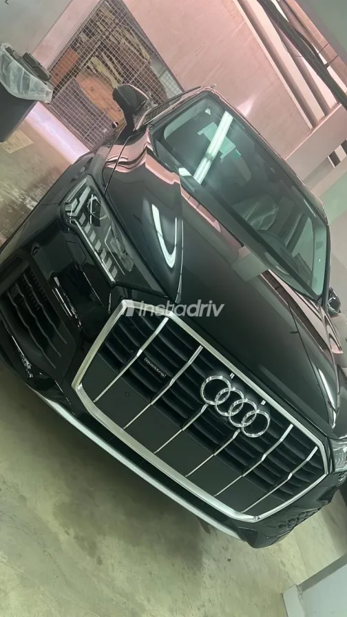 Audi Q7 2023 White Used for Sale - 5