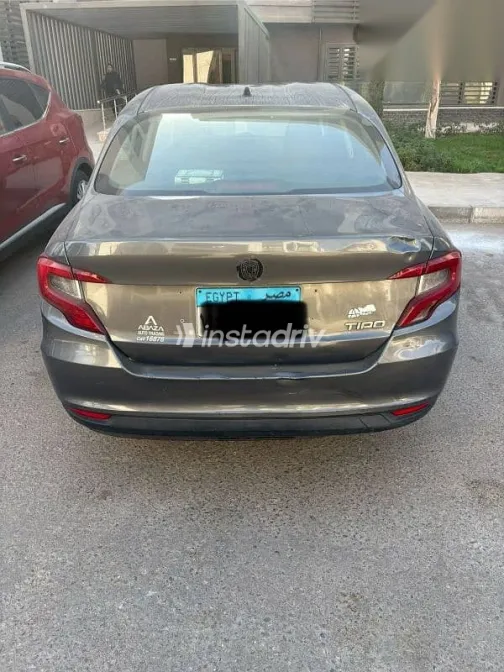 فيات تيبو 2021 فضي مستعملة للبيع - 4