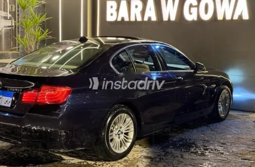 بي ام دبليو 520 2014 أزرق غامق مستعملة للبيع - 5