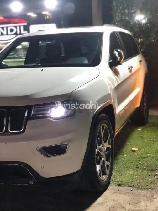 Jeep Grand Cherokee 2020 White Used for Sale - 2