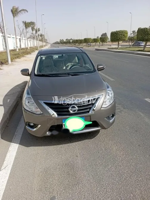 نيسان صنى 2026 بني مستعملة للبيع - 1