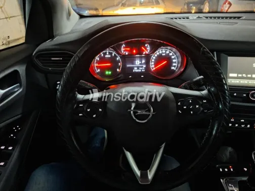 اوبل كروس لاند 2019 فضي مستعملة للبيع - 3