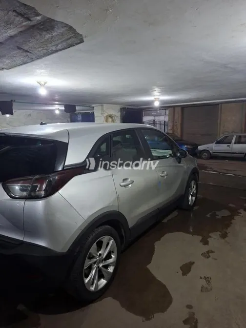 اوبل كروس لاند 2019 فضي مستعملة للبيع - 5