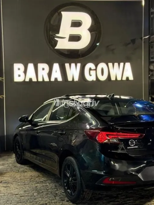 هيونداي إلنترا 2020 أسود مستعملة للبيع - 4