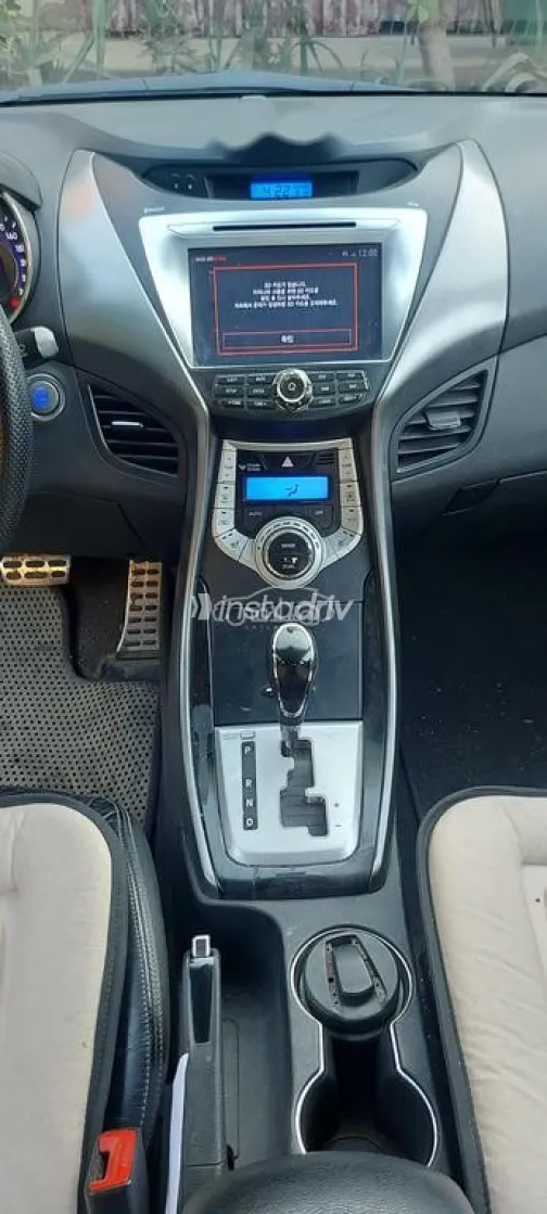 Hyundai Avante 2011 Black Used for Sale - 5