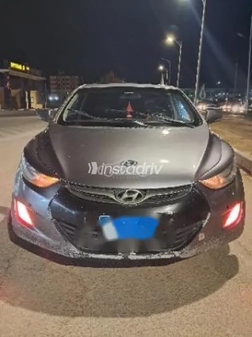 هيونداي إلنترا ام دى 2013 أزرق مستعملة للبيع - 3