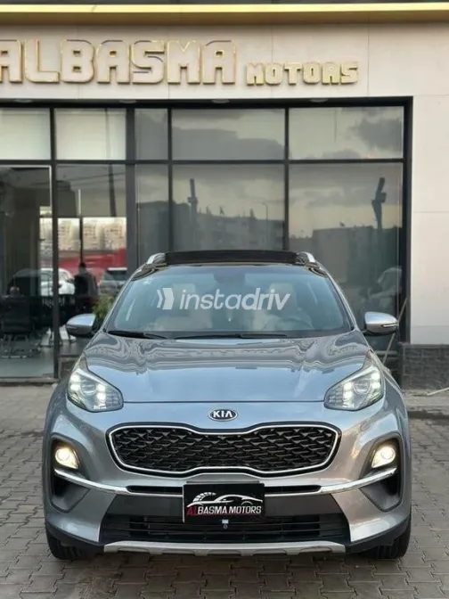 كيا سبورتاج 2021 فضي مستعملة للبيع - 2