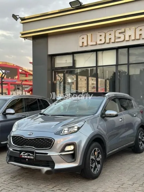 كيا سبورتاج 2021 فضي مستعملة للبيع - 3