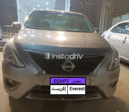 نيسان صنى 2020 فضي مستعملة للبيع - 1