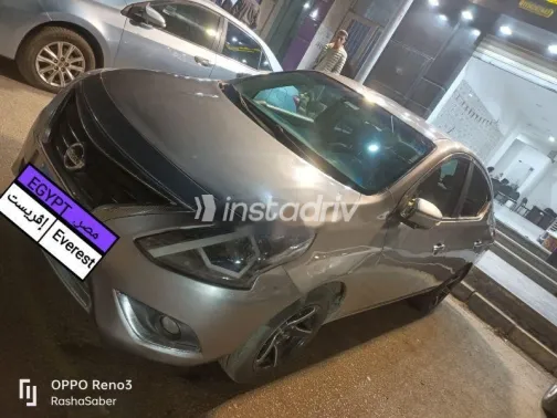 نيسان صنى 2020 فضي مستعملة للبيع - 3