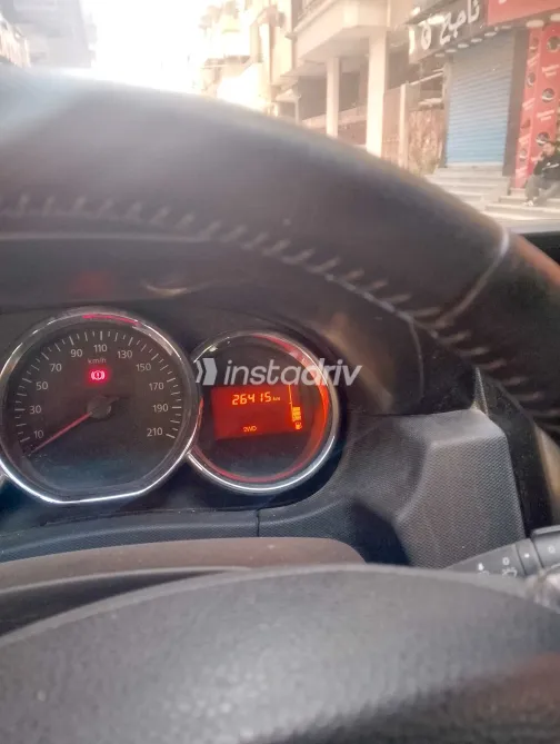 رينو داستر 2014 أبيض مستعملة للبيع - 2