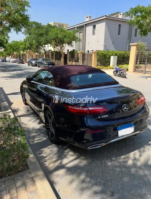 Mercedes E 300 2018 White Used for Sale - 5