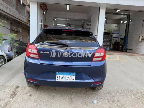 سوزوكى بالينو 2022 أزرق غامق مستعملة للبيع - 3