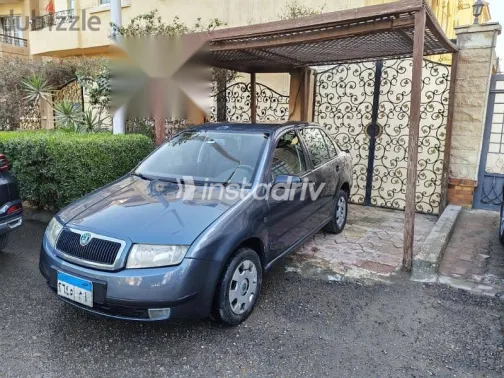 سكودا فابيا 2004 رمادي مستعملة للبيع - 4
