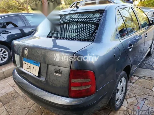 سكودا فابيا 2004 رمادي مستعملة للبيع - 5