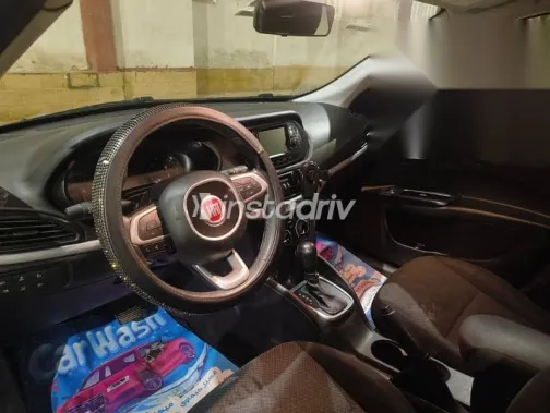 فيات تيبو 2020 ذهبي مستعملة للبيع - 10