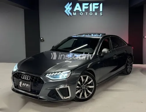 اودي A4 2023 رمادي مستعملة للبيع - 1