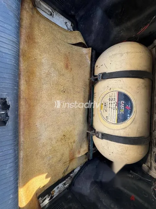 Hyundai Verna 2010 White Used for Sale - 5