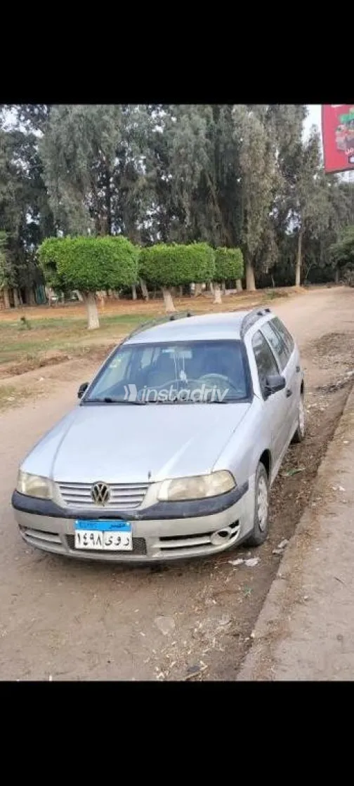 فولكس فاغن باراتى 2004 فضي مستعملة للبيع - 2