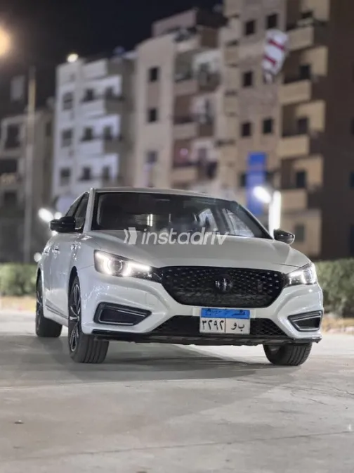 ام جى 6 2022 أبيض مستعملة للبيع - 1