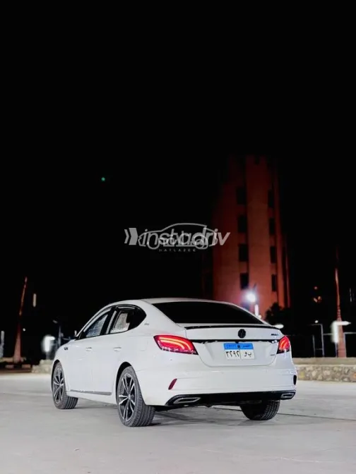 ام جى 6 2022 أبيض مستعملة للبيع - 5