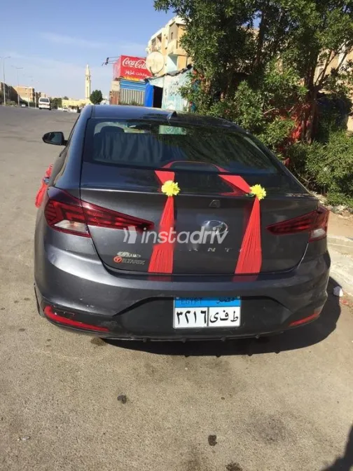 هيونداي إلنترا اى دى 2020 أبيض مستعملة للبيع - 3